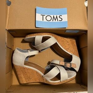 Women’s Tom’s wedges